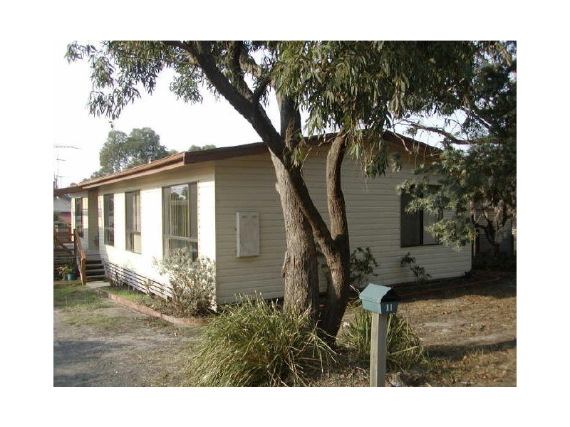 11 Hamilton Street, Inverloch VIC 3996