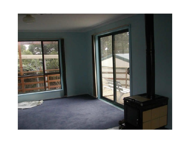 11 Hamilton Street, Inverloch VIC 3996