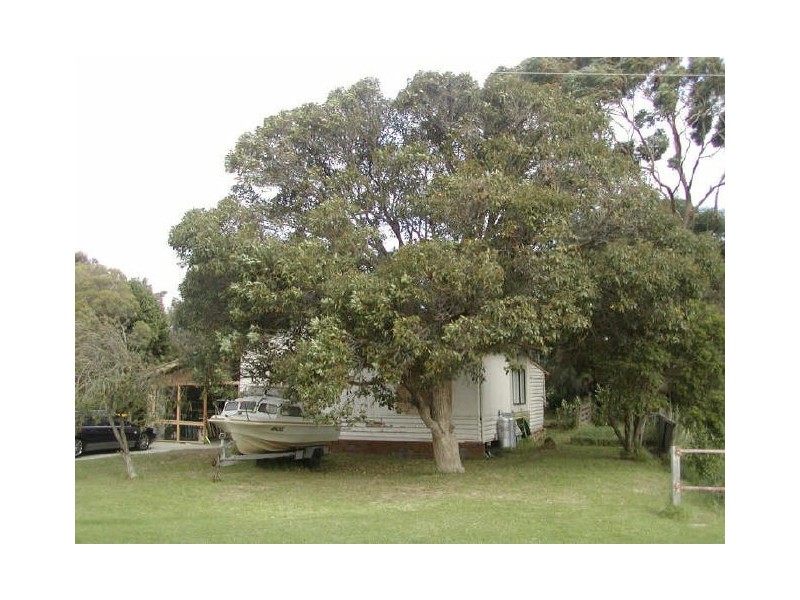 28 Lohr Avenue, Inverloch VIC 3996