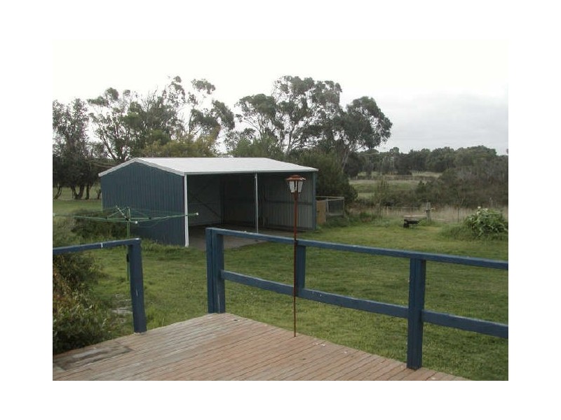 35 Treadwells Road, Inverloch VIC 3996