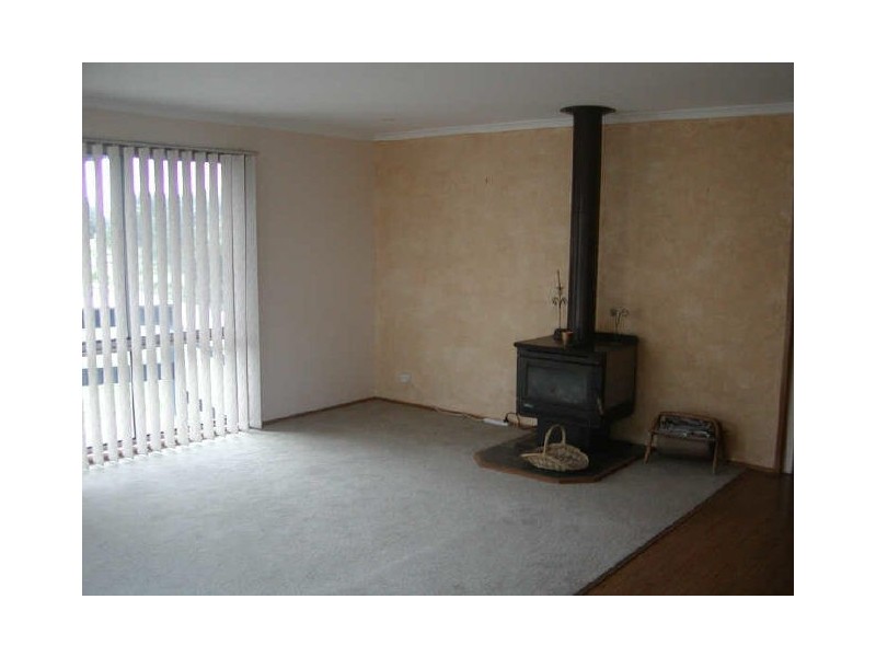 35 Treadwells Road, Inverloch VIC 3996