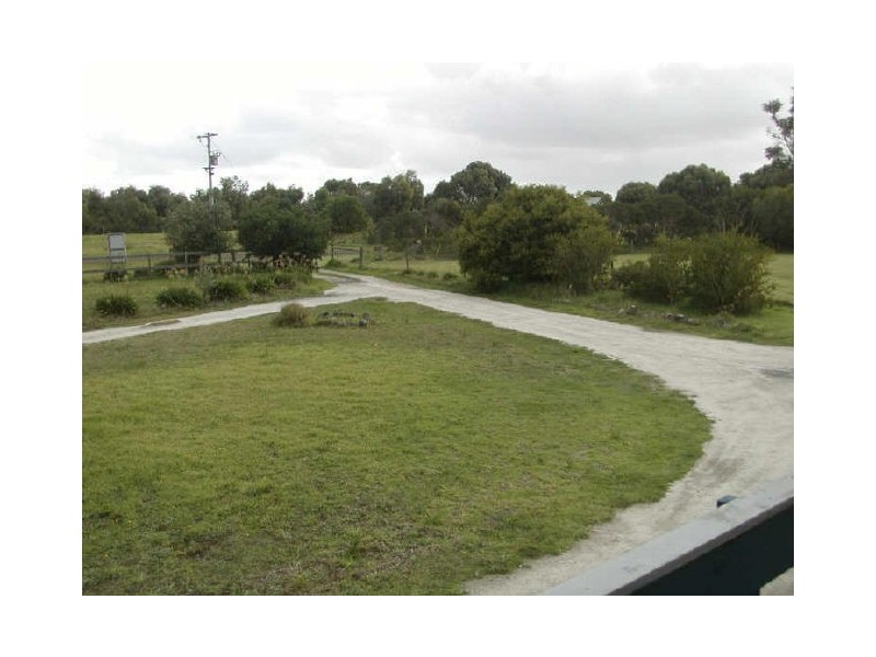 35 Treadwells Road, Inverloch VIC 3996