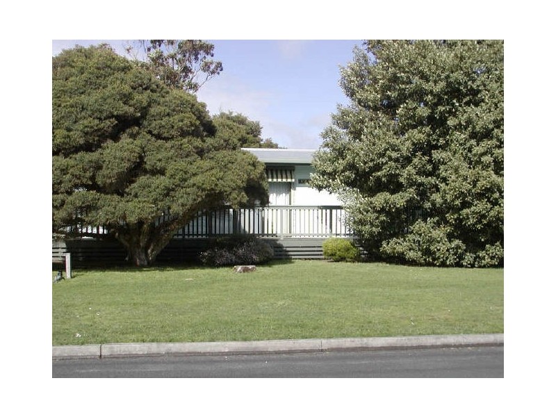 30 Cuttriss Street, Inverloch VIC 3996