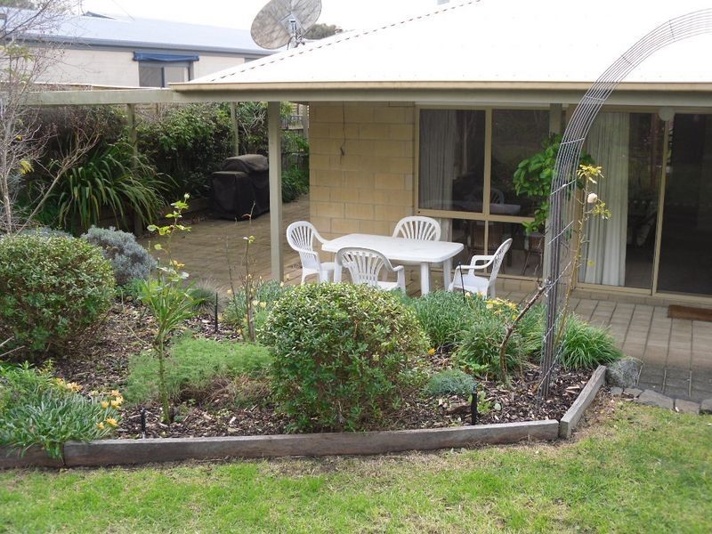 2 Streeton Court, Inverloch VIC 3996