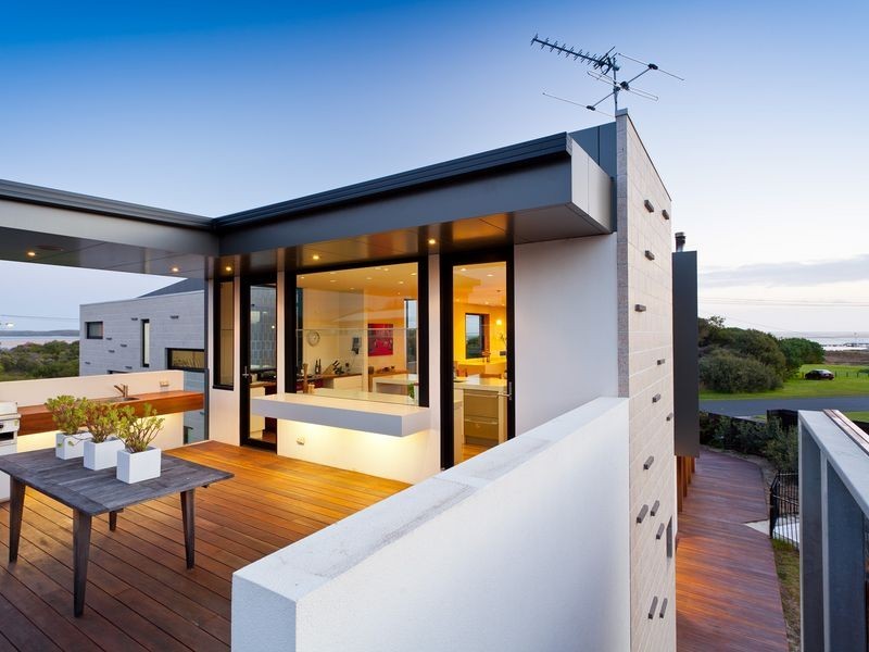 61 The Esplanade, Inverloch VIC 3996