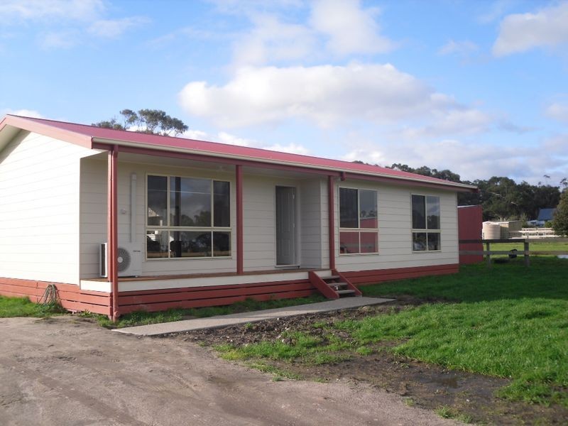 735 Lynnes Road, Wattle Bank VIC 3995