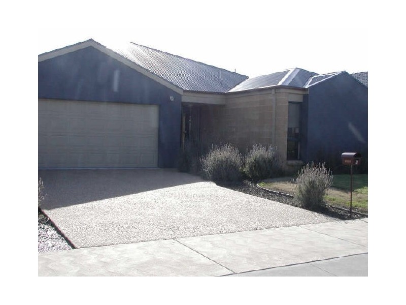 8 Endeavour Place, Inverloch VIC 3996