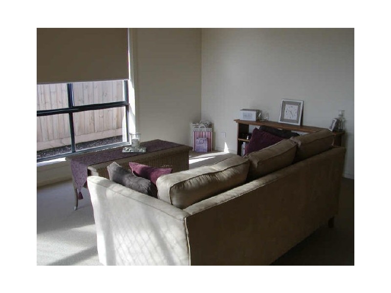 8 Endeavour Place, Inverloch VIC 3996