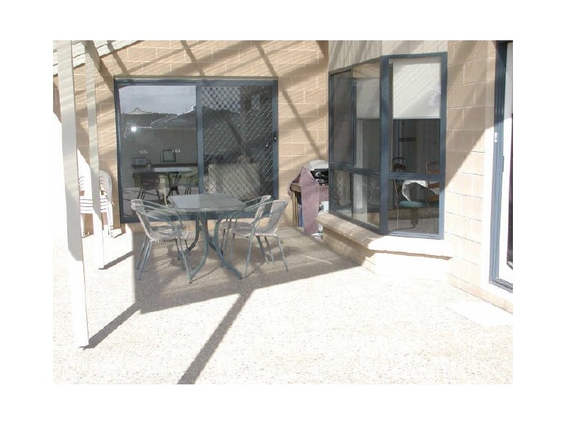 8 Endeavour Place, Inverloch VIC 3996