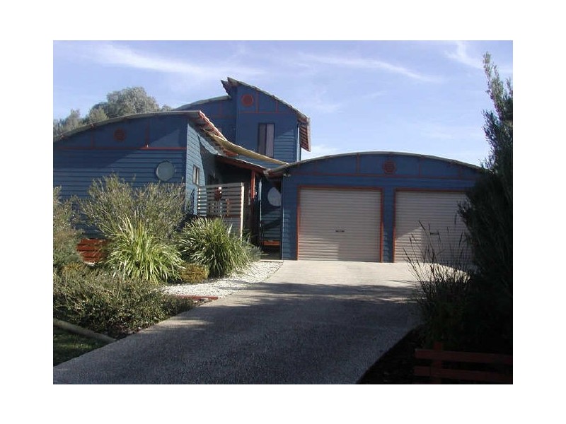 13 Tamara Crescent, Inverloch VIC 3996