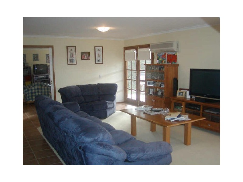 13 Tamara Crescent, Inverloch VIC 3996