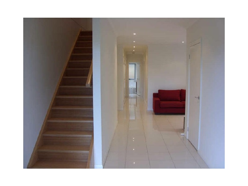 Unit 2/29-31 High Street, Inverloch VIC 3996