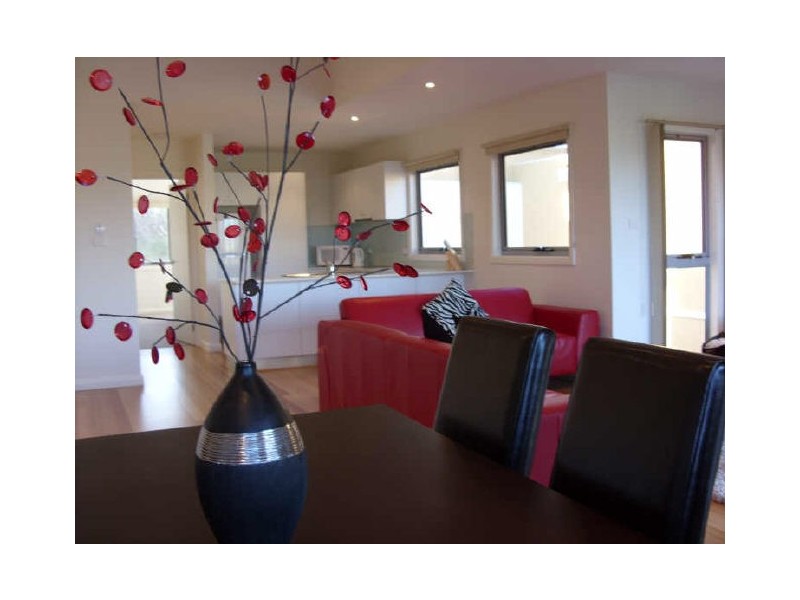 Unit 2/29-31 High Street, Inverloch VIC 3996