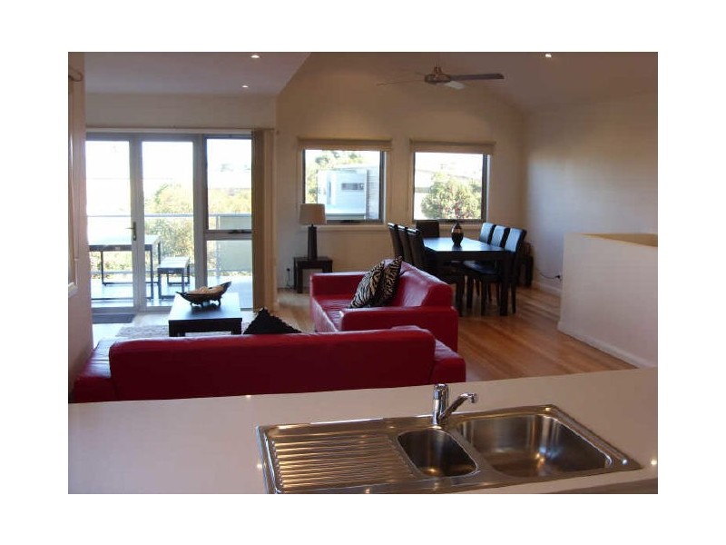 Unit 2/29-31 High Street, Inverloch VIC 3996