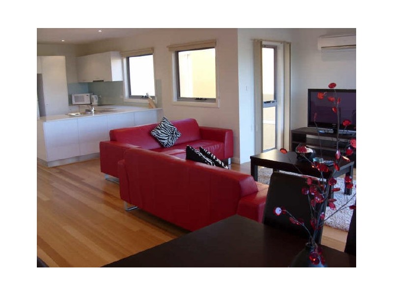 Unit 2/29-31 High Street, Inverloch VIC 3996