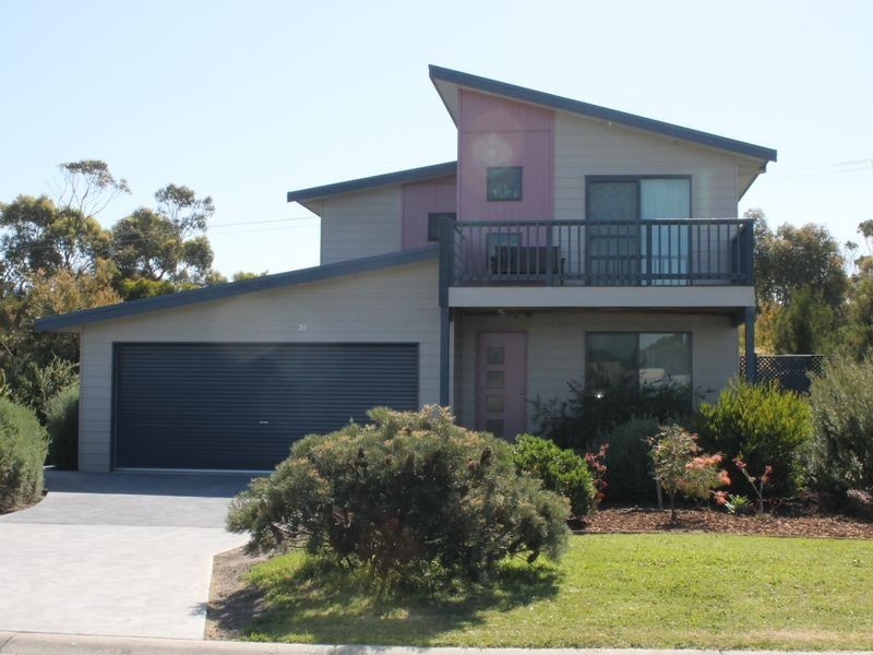 28 Beachcomber Drive, Inverloch VIC 3996