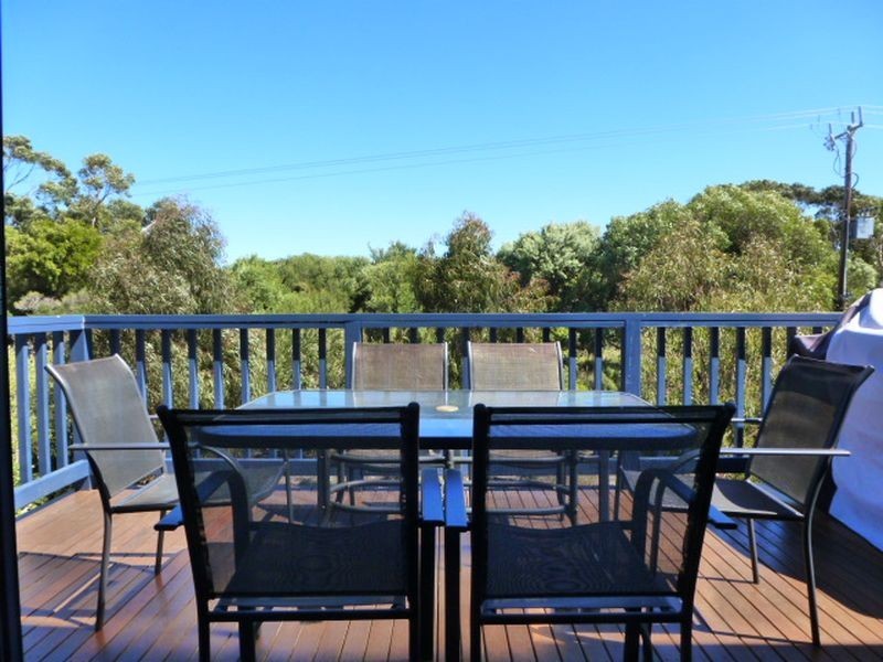 28 Beachcomber Drive, Inverloch VIC 3996