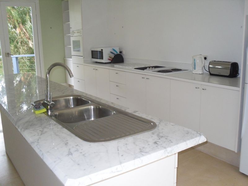 1 Ebor Avenue, Inverloch VIC 3996