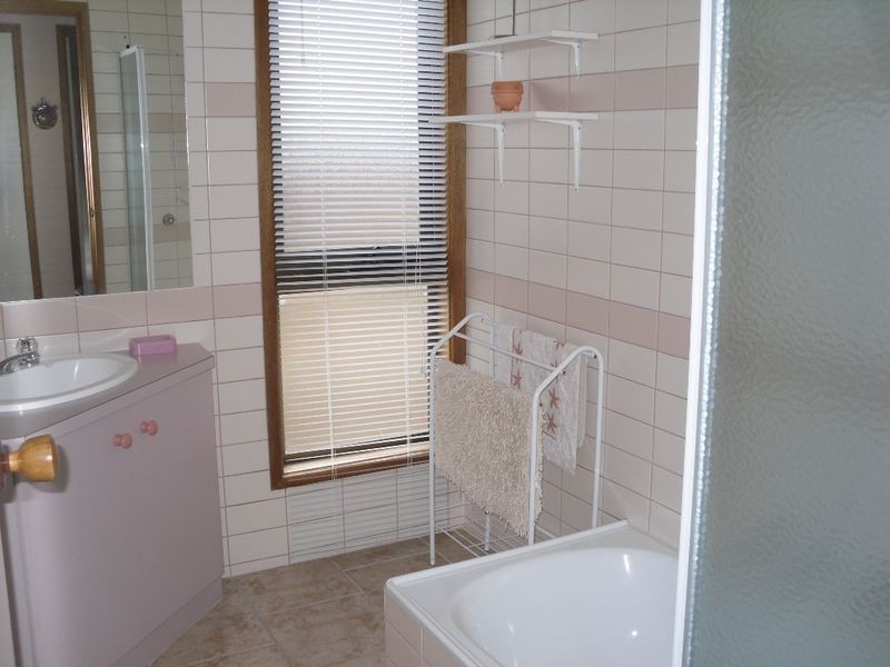 68 Tamara Crescent, Inverloch VIC 3996