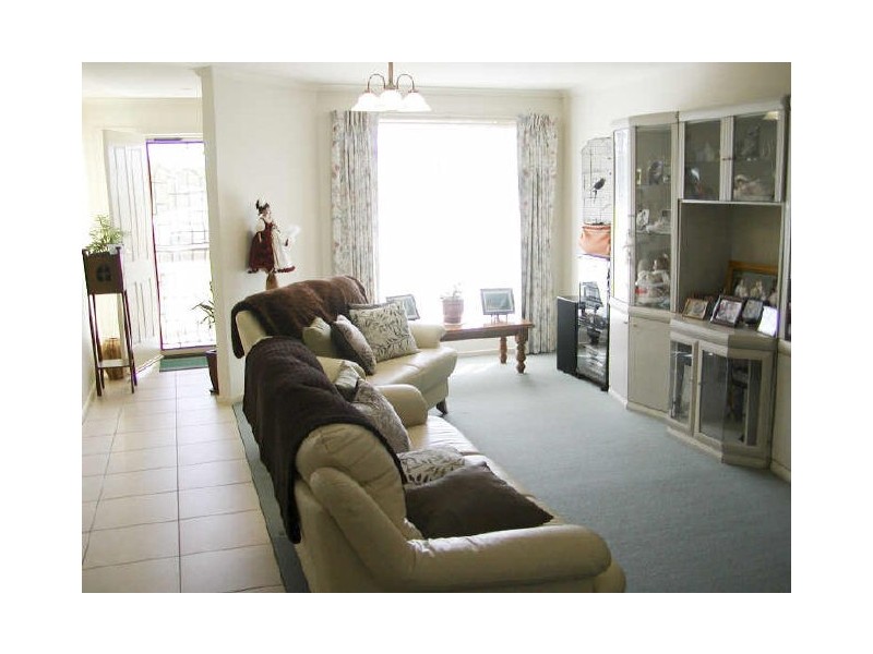 6 Heather Grove, Inverloch VIC 3996