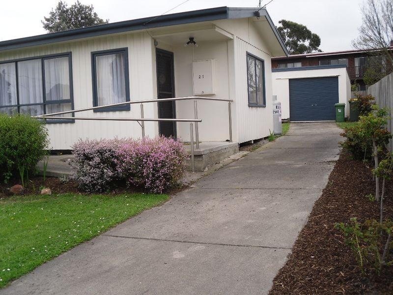 21 Kenneth Street, Inverloch VIC 3996