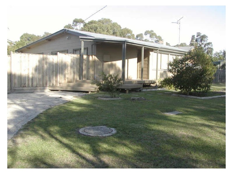 76 Williams Street, Inverloch VIC 3996