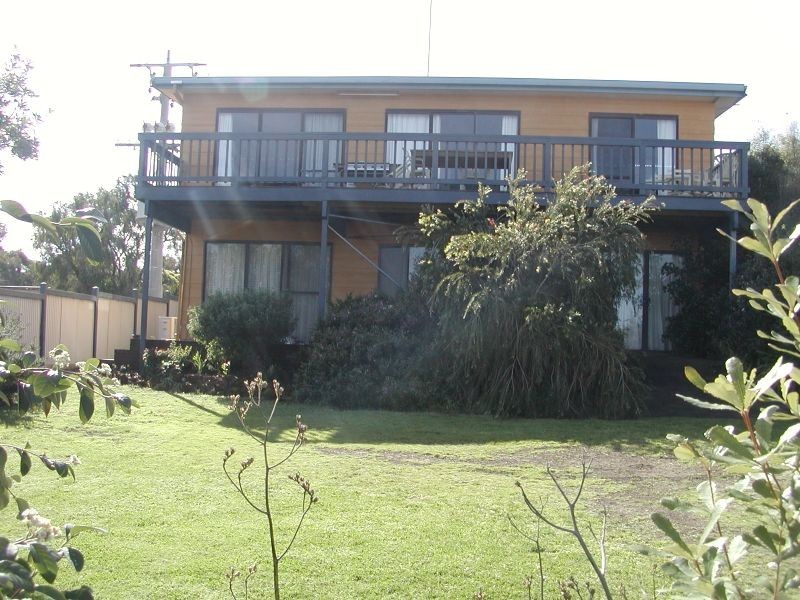 63 The Esplanade, Inverloch VIC 3996