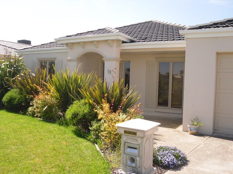 19 Stanley Court, Inverloch VIC 3996