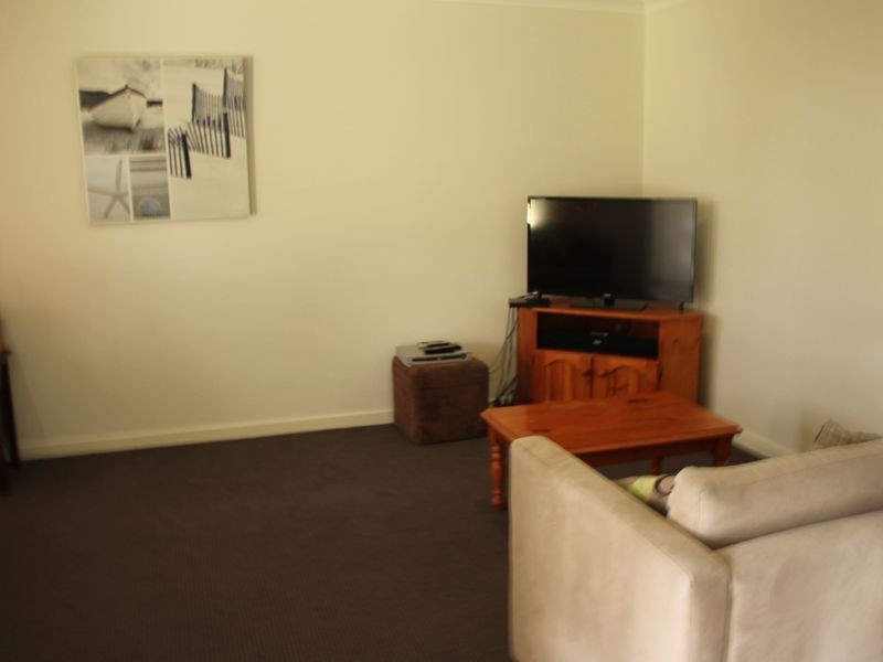 7 Hobson Place, Inverloch VIC 3996