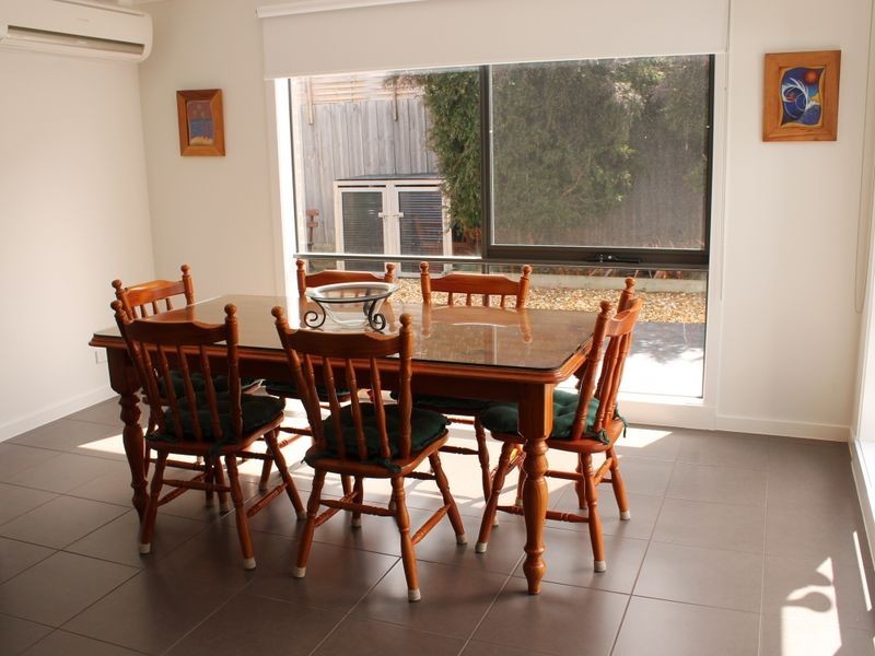 7 Hobson Place, Inverloch VIC 3996