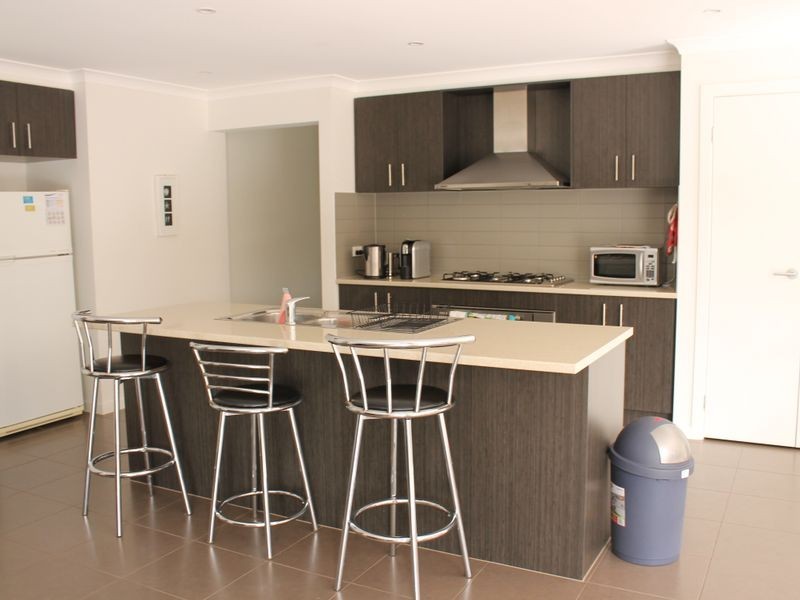 7 Hobson Place, Inverloch VIC 3996