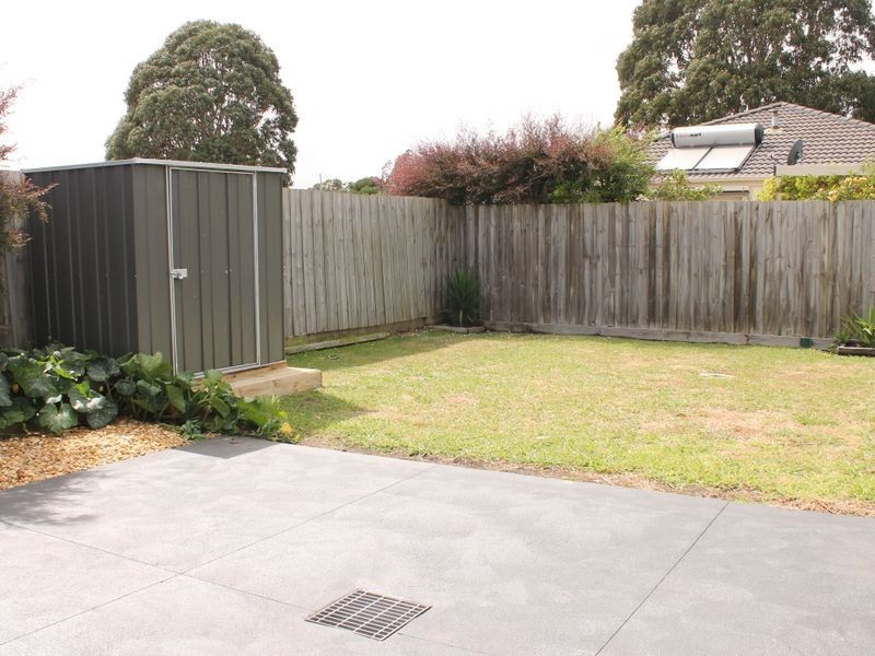7 Hobson Place, Inverloch VIC 3996