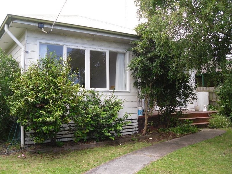 15 Bruce Street, Inverloch VIC 3996