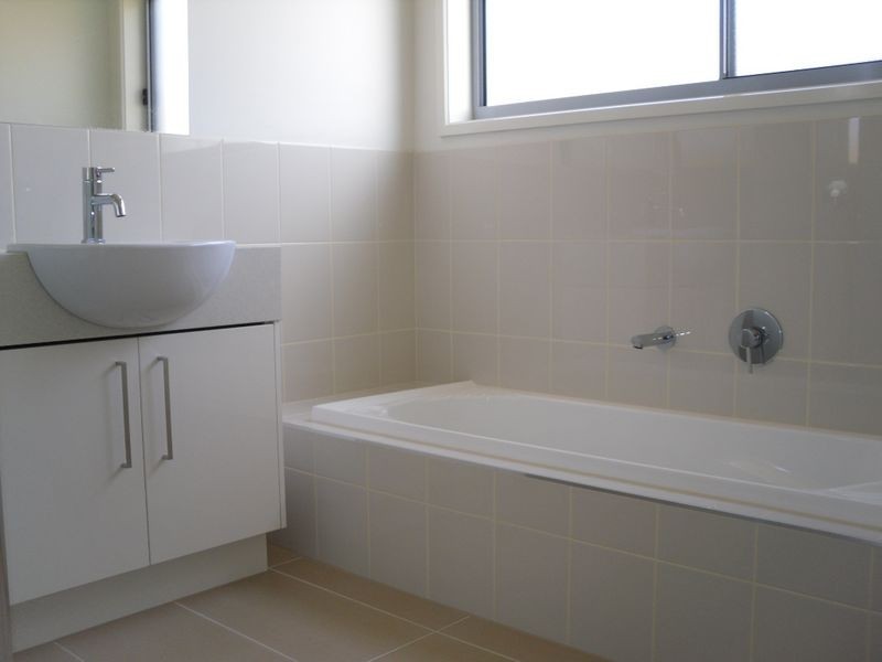 27 Paperbark Place, Inverloch VIC 3996