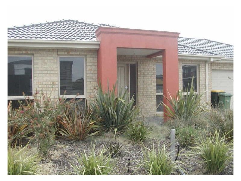 14 Endeavour Place, Inverloch VIC 3996