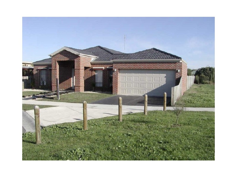 33 Regatta Place, Inverloch VIC 3996