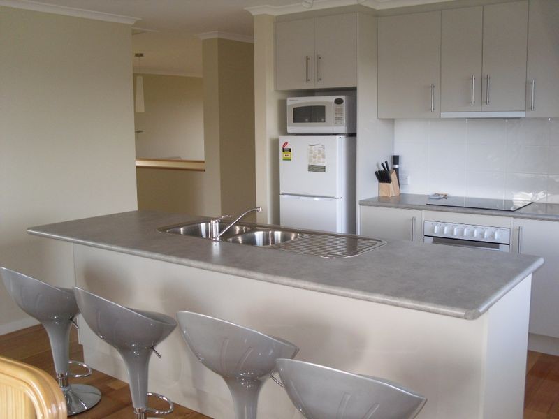 28 Beachcomber Drive, Inverloch VIC 3996