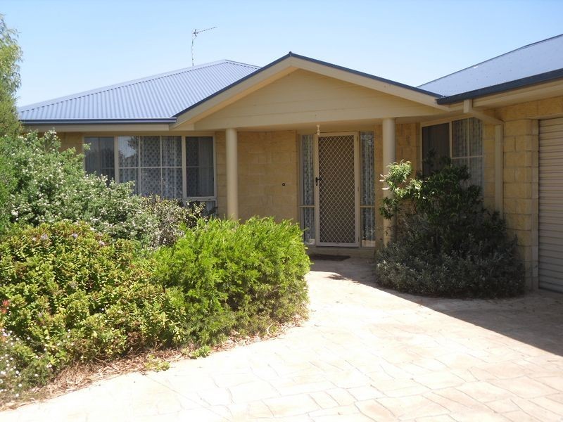9 The Cove, Inverloch VIC 3996