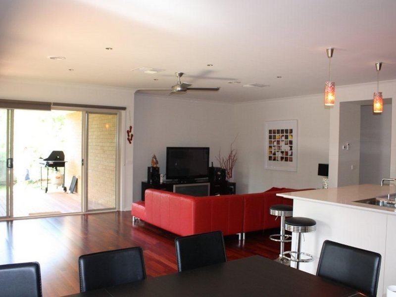 1 Paperbark Place, Inverloch VIC 3996