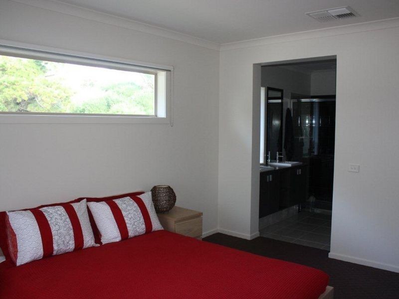 1 Paperbark Place, Inverloch VIC 3996