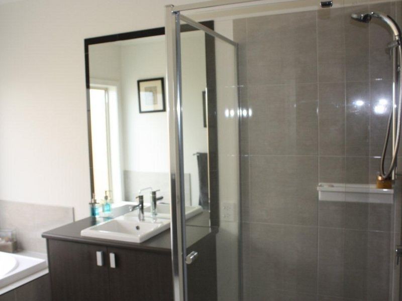 1 Paperbark Place, Inverloch VIC 3996