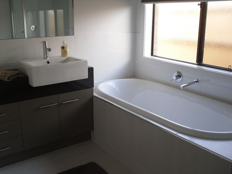 9 Oceanic Drive, Inverloch VIC 3996