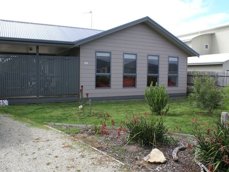 25 Outrigger Drive, Inverloch VIC 3996