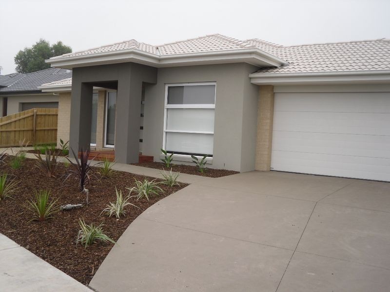 12 Plover Way, Inverloch VIC 3996