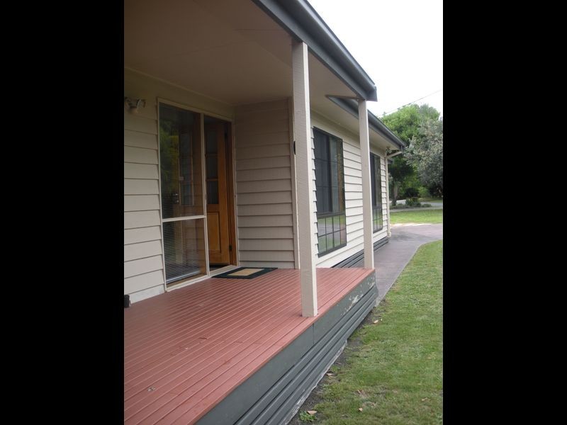 59 Toorak Rd, Inverloch VIC 3996