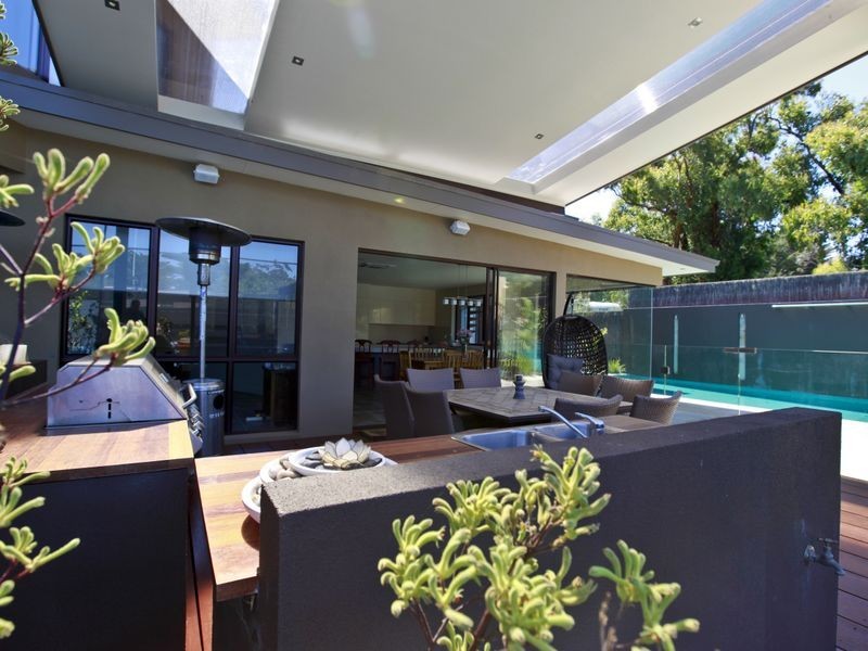 11 Beach Avenue, Inverloch VIC 3996