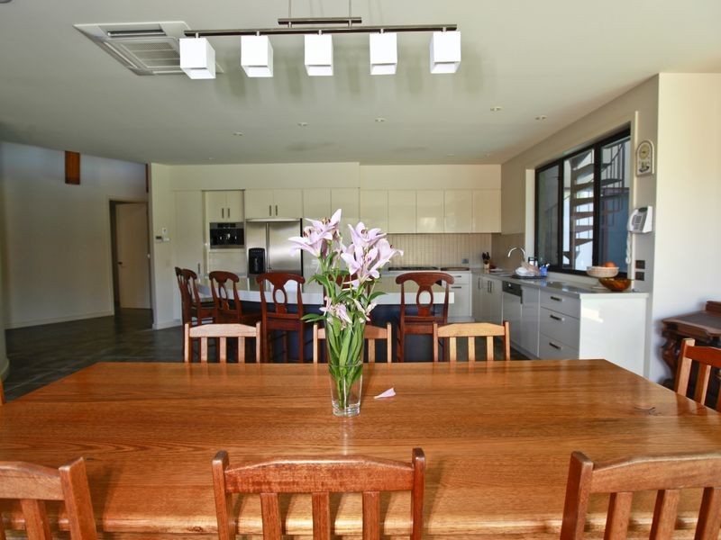 11 Beach Avenue, Inverloch VIC 3996