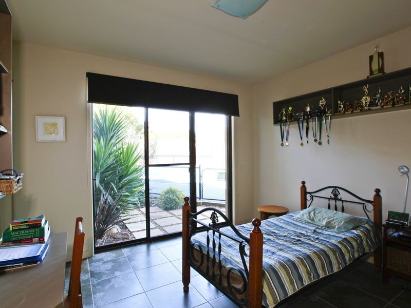 11 Beach Avenue, Inverloch VIC 3996