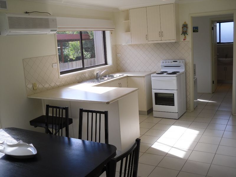 40 Sandymount Avenue, Inverloch VIC 3996