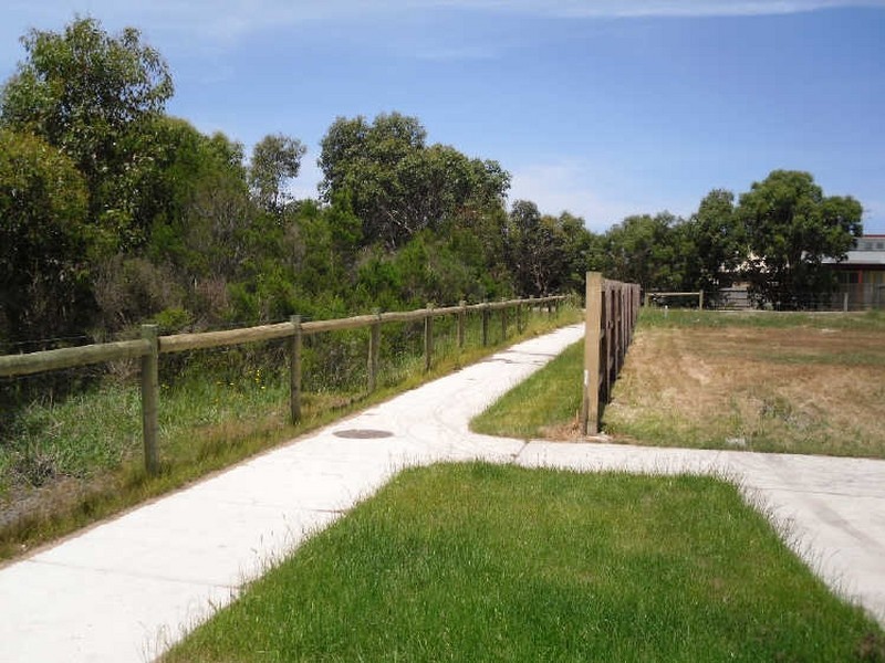 13/ Plover Way, Inverloch VIC 3996